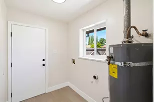 2285 John Still Dr, Sacramento, CA 95832 - Photo 18