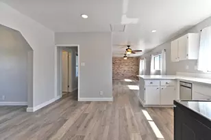 17569 Campbell Ave, Escalon, CA 95320 - Photo 10