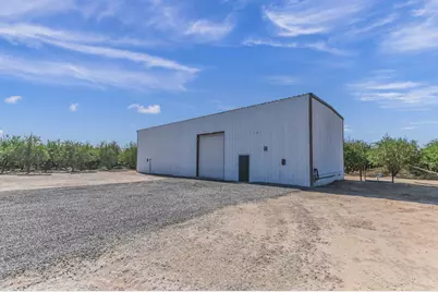 17569 Campbell Avenue, Escalon, CA 95320 - Photo 38