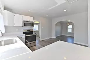 17569 Campbell Ave, Escalon, CA 95320 - Photo 12