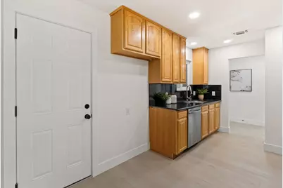 3908 Westporter Drive, Sacramento, CA 95826 - Photo 10