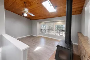 15798 Names Dr, Grass Valley, CA 95949 - Photo 2