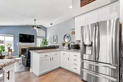 8119 Greenock Way, Antelope, CA 95843 - Photo 20