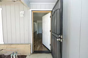 712 Walnut Ave, Patterson, CA 95363 - Photo 6