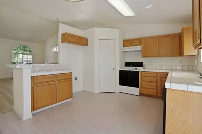 5451 Governor Circle, Stockton, CA 95210 - Photo 8