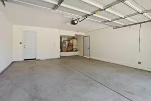 5451 Governor Cir, Stockton, CA 95210 - Photo 18