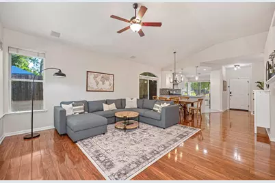 111 Larkin Circle, Folsom, CA 95630 - Photo 2