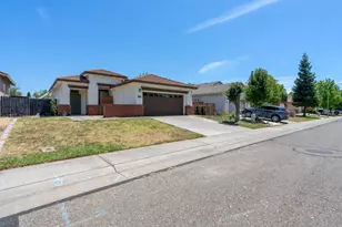 10857 Bellone Way, Rancho Cordova, CA 95670 - Photo 2
