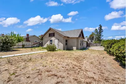 501 Flower Street, Turlock, CA 95380 - Photo 8
