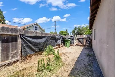 501 Flower Street, Turlock, CA 95380 - Photo 24