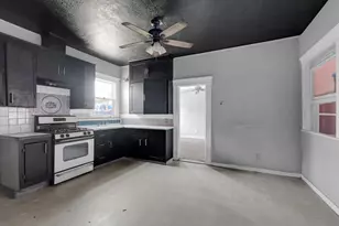 501 Flower St, Turlock, CA 95380 - Photo 16