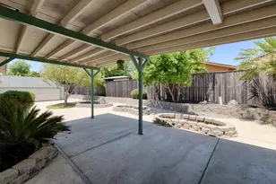 8583 Almond Bluff Ct, Orangevale, CA 95662 - Photo 34