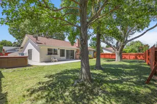 9081 Meadowdale Way, Elk Grove, CA 95624 - Photo 34