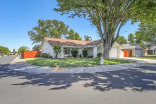 9081 Meadowdale Way, Elk Grove, CA 95624 - Photo 2