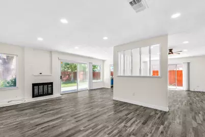 9081 Meadowdale Way, Elk Grove, CA 95624 - Photo 6