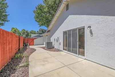 9081 Meadowdale Way, Elk Grove, CA 95624 - Photo 36