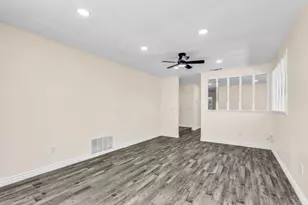 9081 Meadowdale Way, Elk Grove, CA 95624 - Photo 12