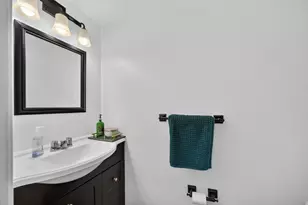 4221 Brookfield Dr, Sacramento, CA 95823 - Photo 22