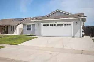 2065 River Wood Dr, Linda, CA 95901 - Photo 2