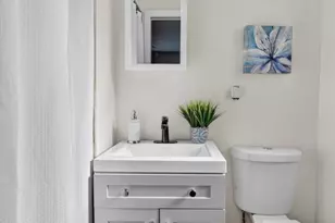 2441 39th Ave, Sacramento, CA 95822 - Photo 8