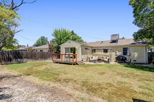 2340 24th Ave, Sacramento, CA 95822 - Photo 38