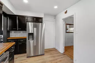 2340 24th Ave, Sacramento, CA 95822 - Photo 18