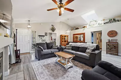 5200 Laguna Crest Way, Elk Grove, CA 95758 - Photo 4