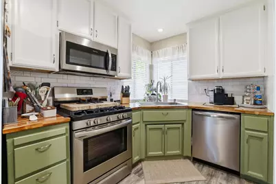 5200 Laguna Crest Way, Elk Grove, CA 95758 - Photo 8
