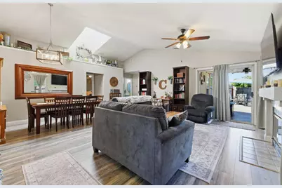 5200 Laguna Crest Way, Elk Grove, CA 95758 - Photo 6