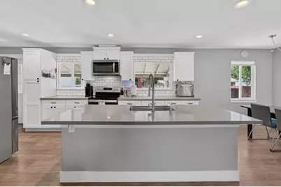 8932 Elm Avenue, Orangevale, CA 95662 - Photo 12