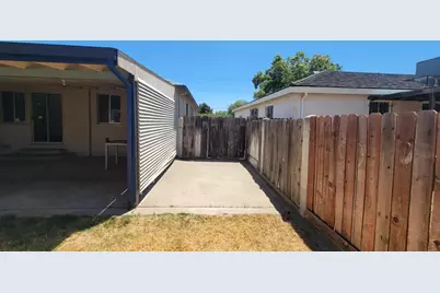 2113 Fruitridge Road, Sacramento, CA 95822 - Photo 32