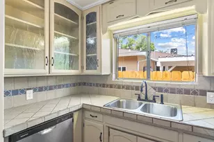 1337 Pearl St, Modesto, CA 95350 - Photo 16