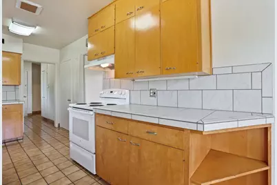 1000 W Monterey Avenue, Stockton, CA 95204 - Photo 22