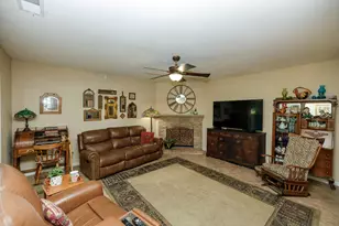 1636 Peacock Dr, Turlock, CA 95382 - Photo 14