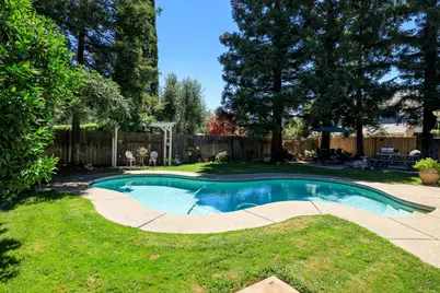 1636 Peacock Drive, Turlock, CA 95382 - Photo 36