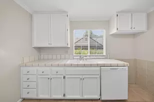 3829 Olivebranch Ln, Carmichael, CA 95608 - Photo 12
