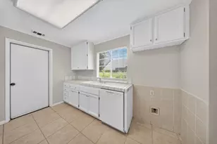 3829 Olivebranch Ln, Carmichael, CA 95608 - Photo 18