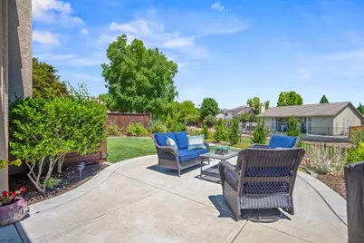 4901 Bradford Place, Rocklin, CA 95765 - Photo 12
