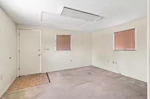 2439 W De Ovan Ave, Stockton, CA 95204 - Photo 42