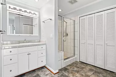 2439 W De Ovan Avenue, Stockton, CA 95204 - Photo 30