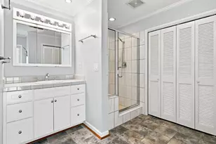 2439 W De Ovan Ave, Stockton, CA 95204 - Photo 30