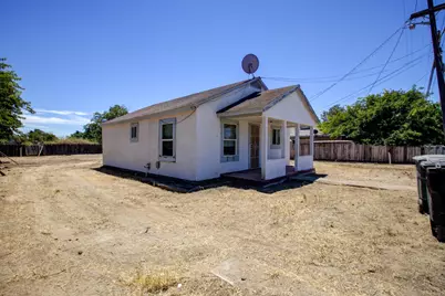 1720 Vernon Avenue, Modesto, CA 95351 - Photo 1