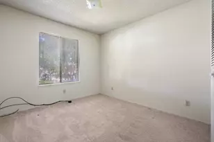 4972 Diablo Dr, Sacramento, CA 95842 - Photo 12