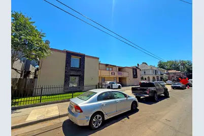 322 W Park Street, Stockton, CA 95203 - Photo 2