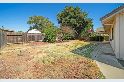 283 Emerald Oak Drive, Galt, CA 95632 - Photo 22