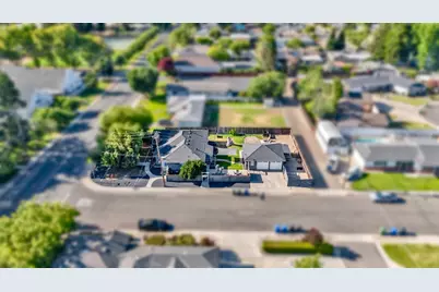 2110 Colorado Avenue, Turlock, CA 95382 - Photo 40