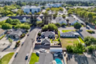 2110 Colorado Ave, Turlock, CA 95382 - Photo 38
