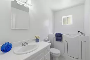 6307 Oakcreek Way, Citrus Heights, CA 95621 - Photo 16