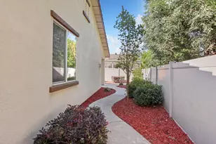 2349 Belle Glade Ln, Manteca, CA 95336 - Photo 34