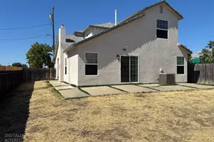 1060 Roanoke Ave, Sacramento, CA 95838 - Photo 14